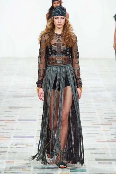 Look 83